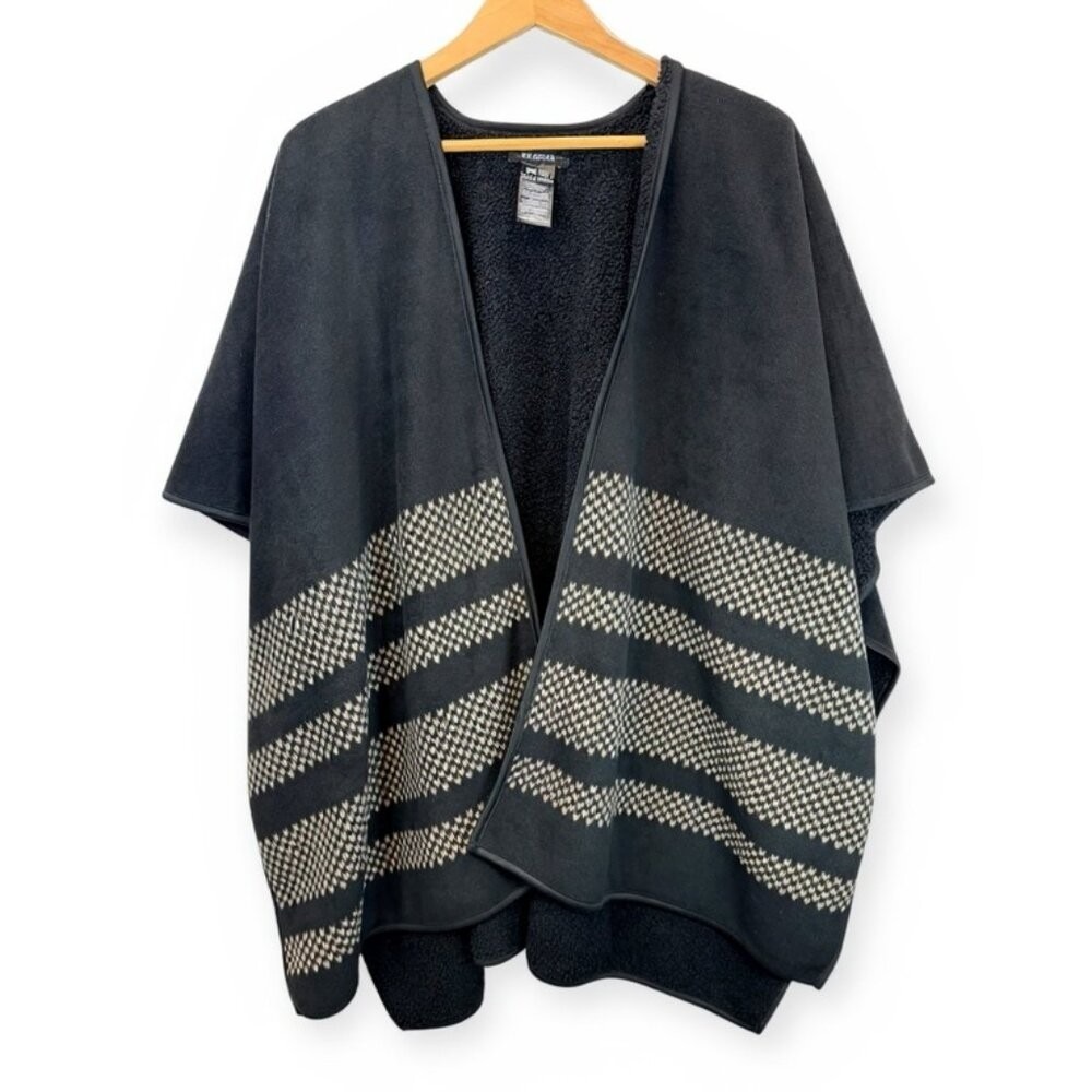 Ike Behar Poncho Wrap Women One Size Black Fleece Sherpa Geometric‎ Striped